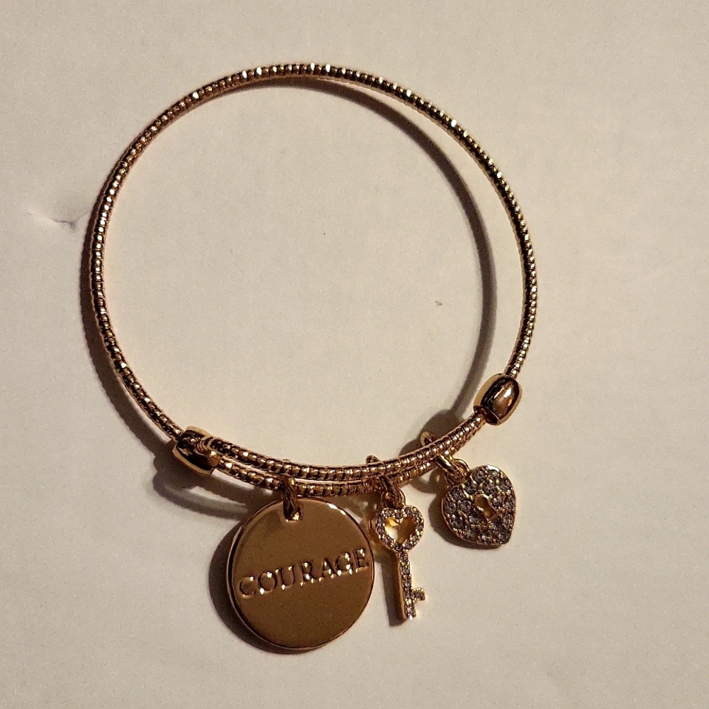 Mary Kay gold Courage bracelet